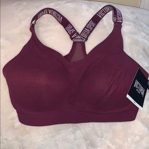 NWT Victoria Secret Sport Sports Bra 32D